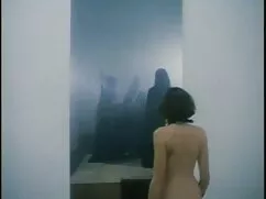 Kylie degno punisce  ...