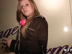 Giovane ragazza cald ...